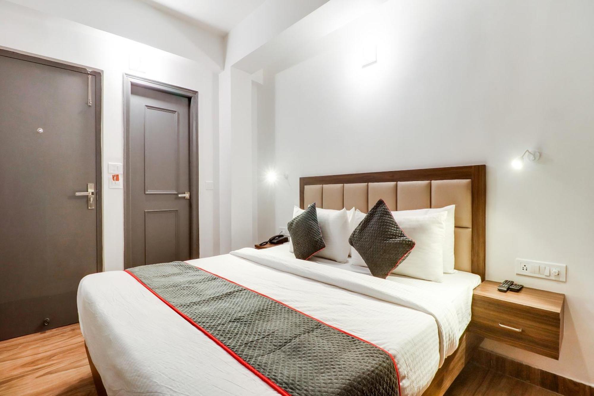 Townhouse Townhouse Clark Inn 巴特那 外观 照片