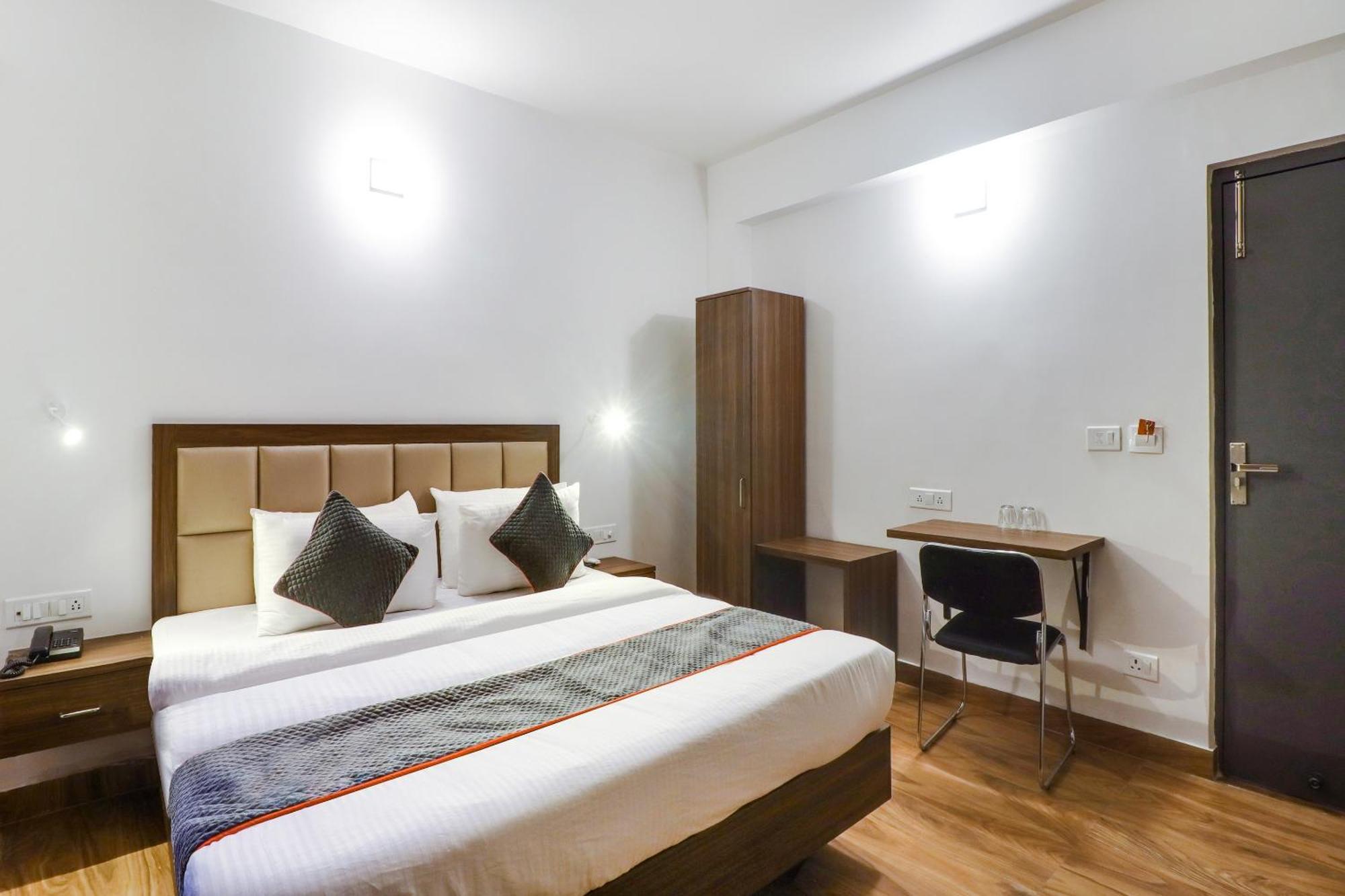 Townhouse Townhouse Clark Inn 巴特那 外观 照片
