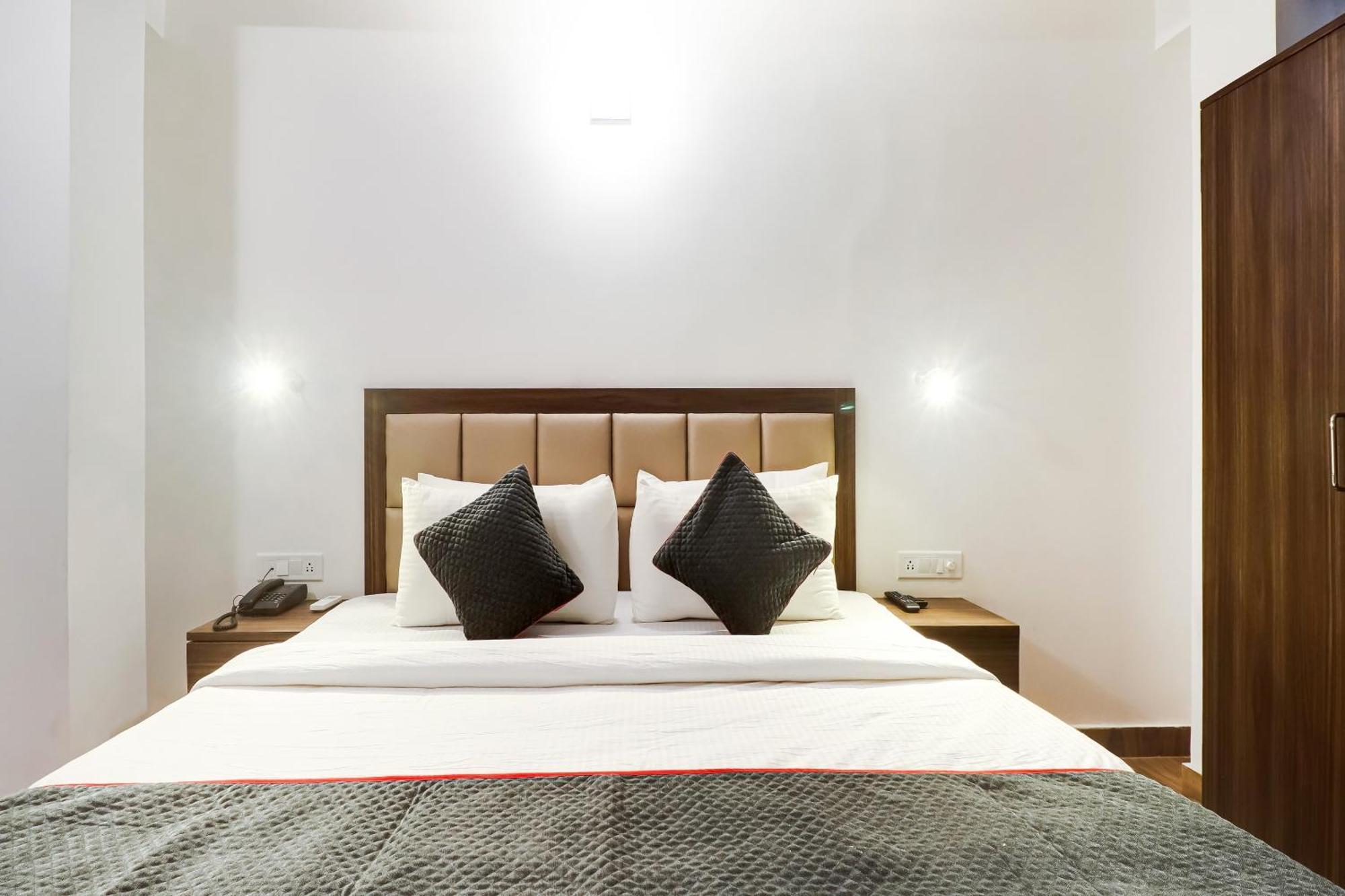Townhouse Townhouse Clark Inn 巴特那 外观 照片